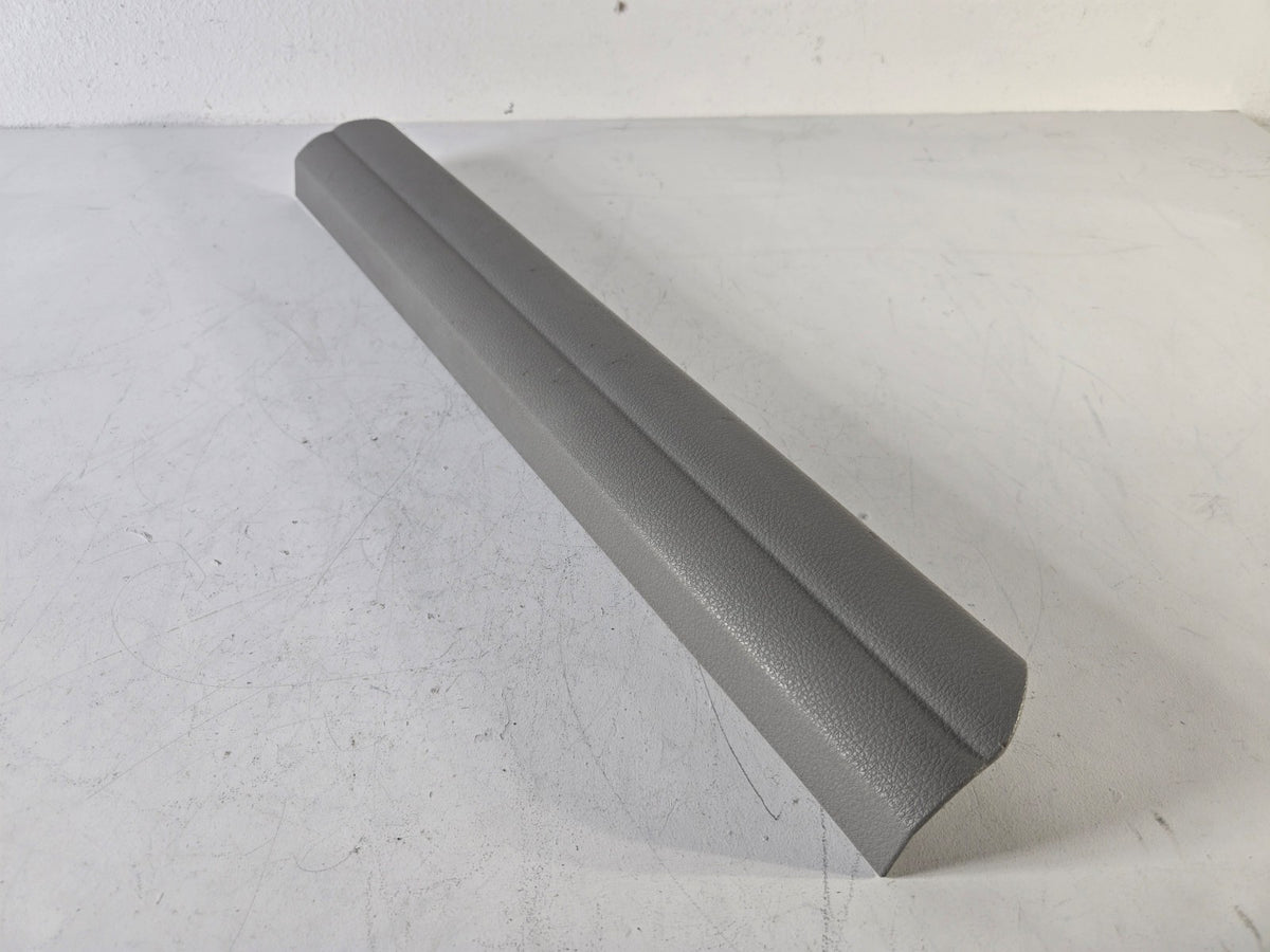 2010 2013 BMW 528i 550i Right Passenger Front Door Inner Sill Molding OEM Gray