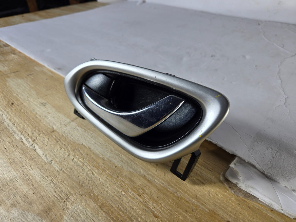 2013-2019 Nissan Sentra Left Front Door Interior Handle 80671-3SG0C OEM 15256