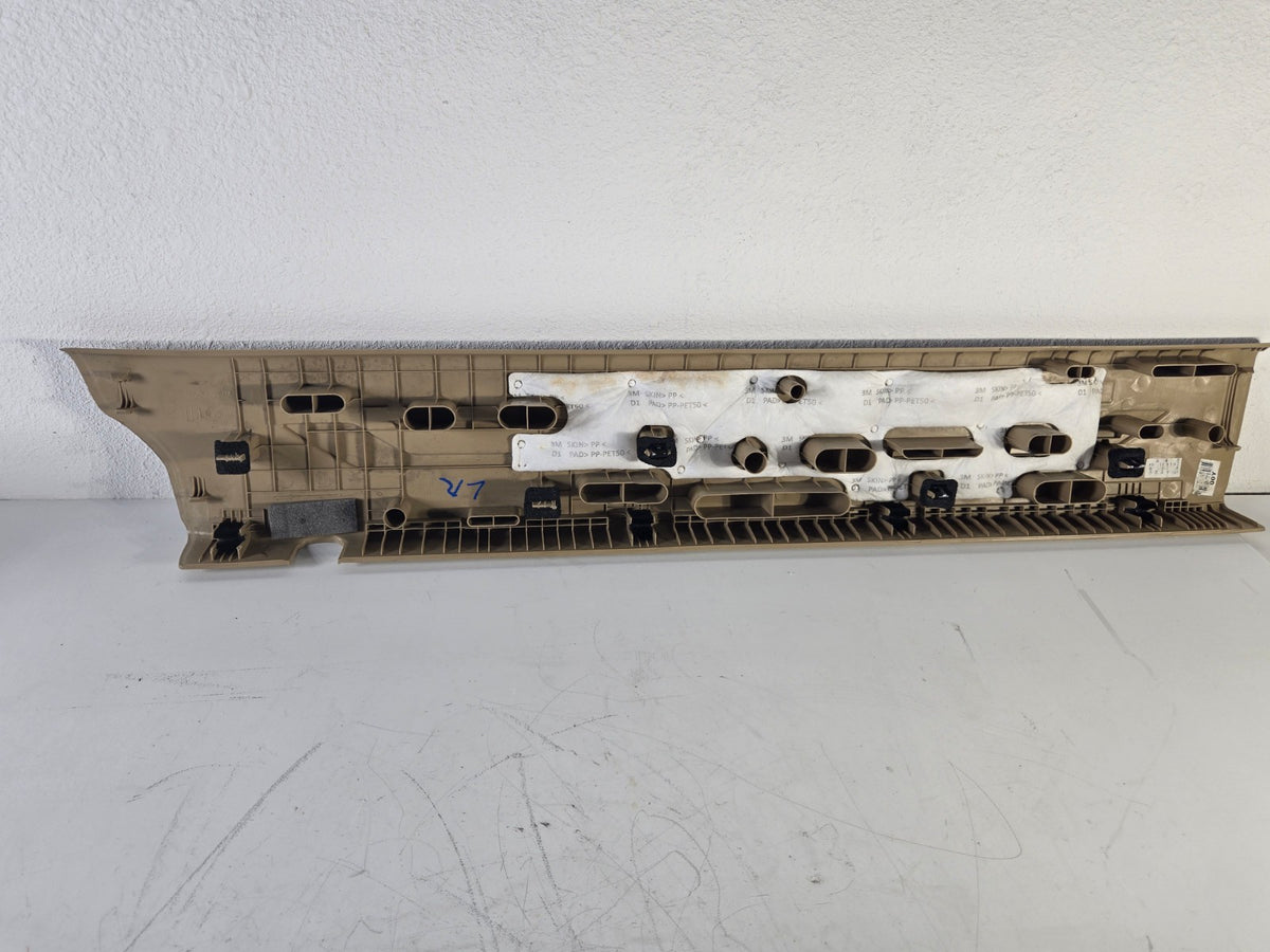 2015 2018 Kia Sedona Left Driver Rear Door Sill Scuff Molding Trim OEM Beige