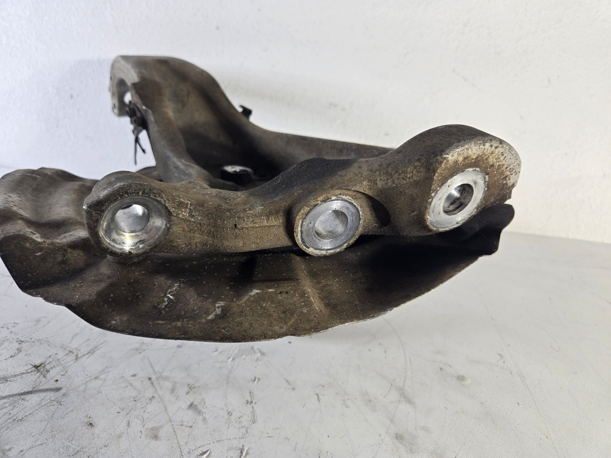 2010 2016 BMW 528i 550i Right Passenger Side Front Spindle Knuckle Hub OEM