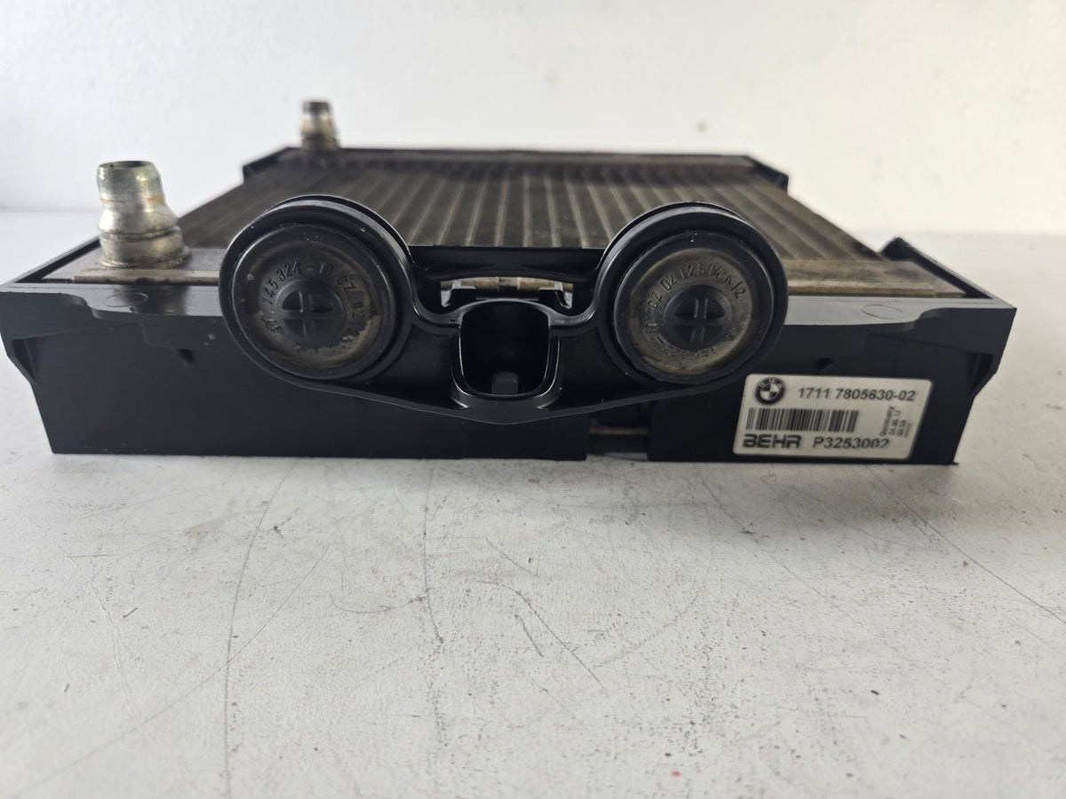 2010 2017 BMW 5 Series 550i Left Side Auxiliary Coolant Radiator OEM 17117805630
