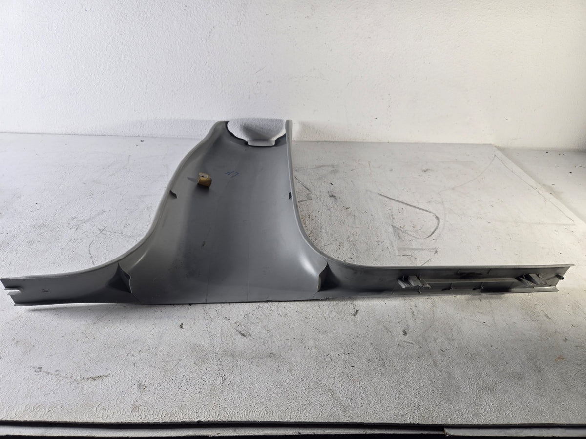 2003 2006 Lincoln Town Car Left Driver Side B Pillar Inner Trim Lower OEM