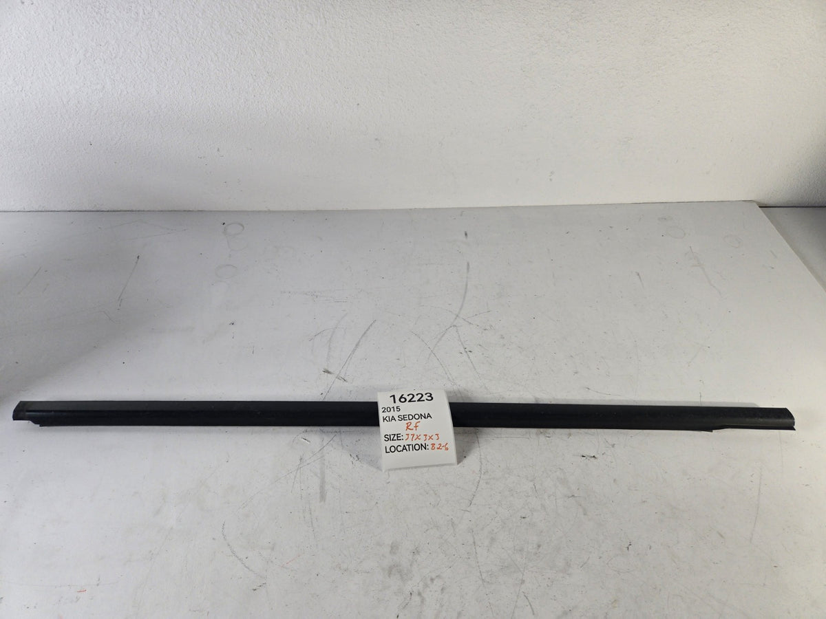 2015 2021 Kia Sedona Right Passenger Front Door Weather Strip Outer Trim Molding