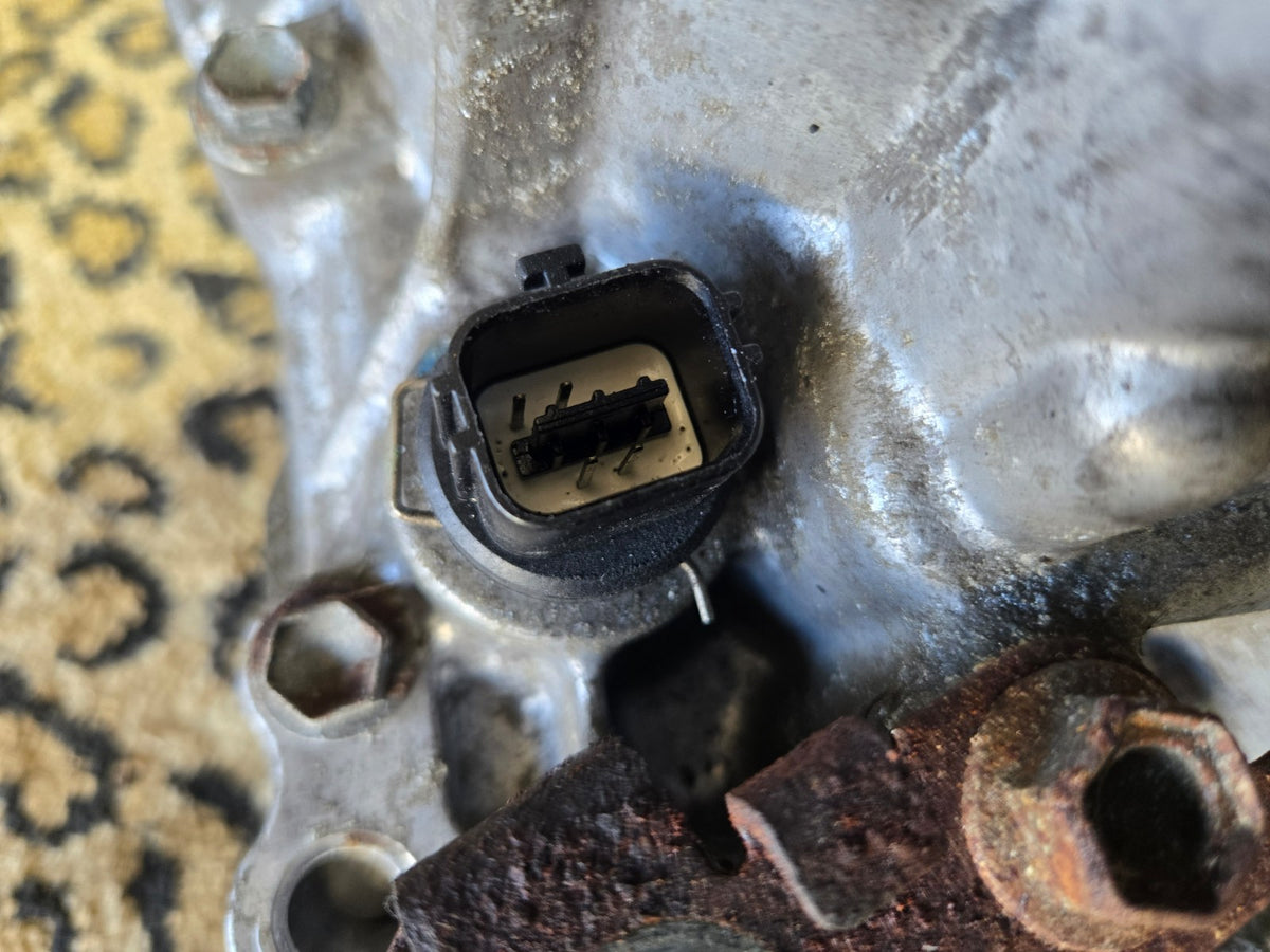 2014 2024 Infiniti Q50 Q60 AWD 4x4 Front Transfer Case OEM 331004GA0A x