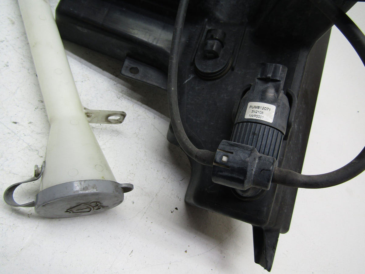 2020 Infiniti QX60 windshield wiper washer fluid reservoir tank bottle pump oem