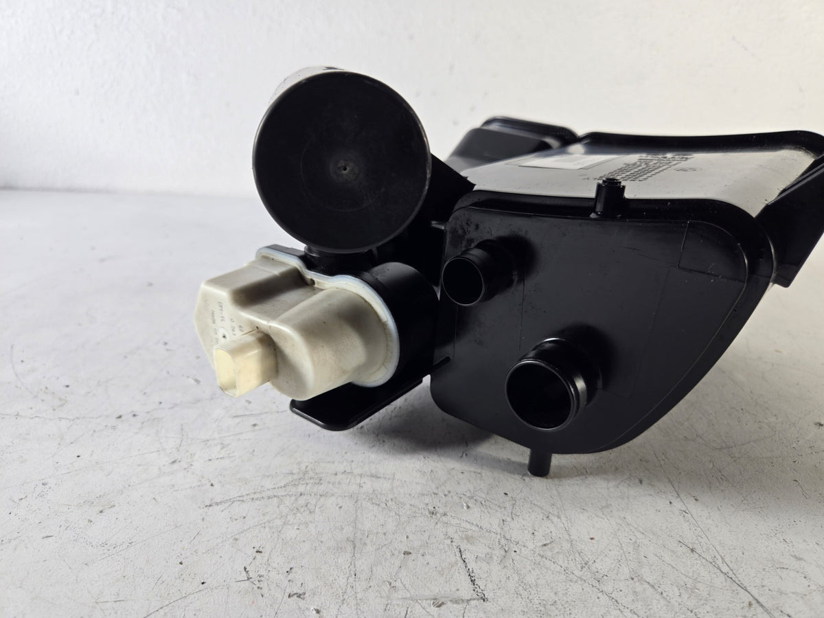 2010 2013 BMW 5 Series 550i Fuel Vapour Canister Charcoal Box OEM 16137245541
