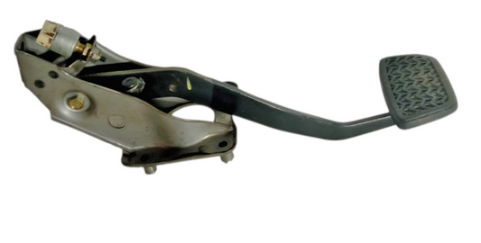 1999 2003 Lexus RX RX300 Break Pedal Foot Pad Mount Bracket OEM 4710148020