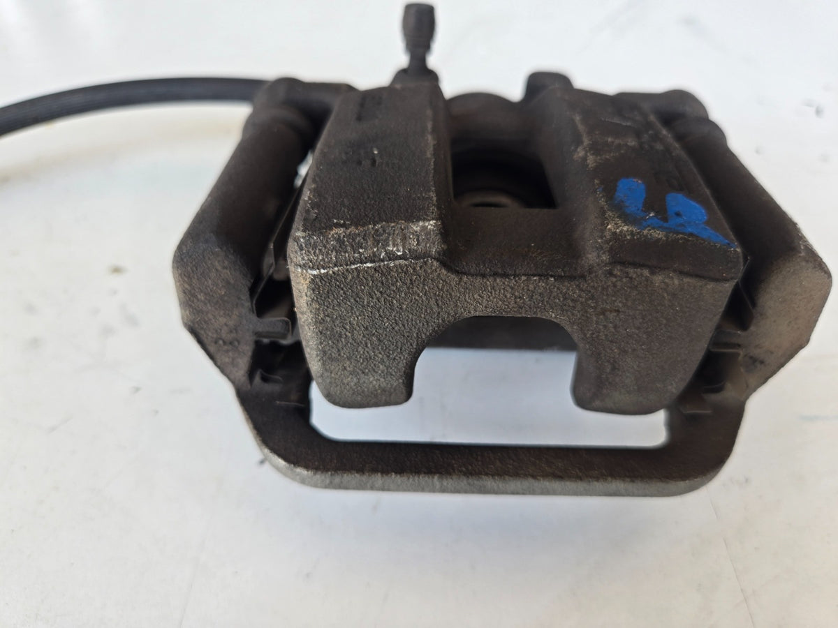 2014 2020 Nissan Rogue left driver rear back wheel brake caliper manual parking