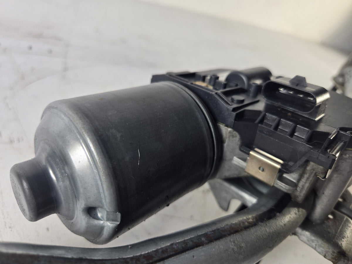 2010 2016 BMW 528i 535d 550i Front Windshield Wiper Motor Transmission Linkage
