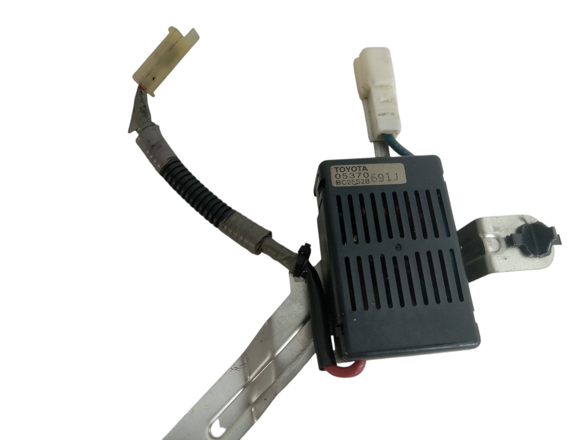 2007-2008 Lexus IS250 Antenna Noise Filter Control Module 863B0-53010 OEM 14090