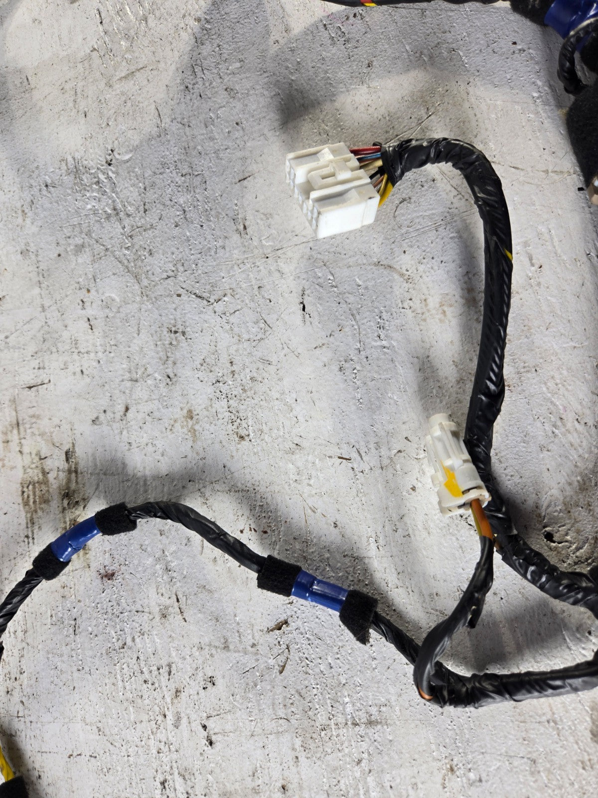 2011 2013 Hyundai Elantra Right Passenger Side Front Door Wire Wiring Harness OE