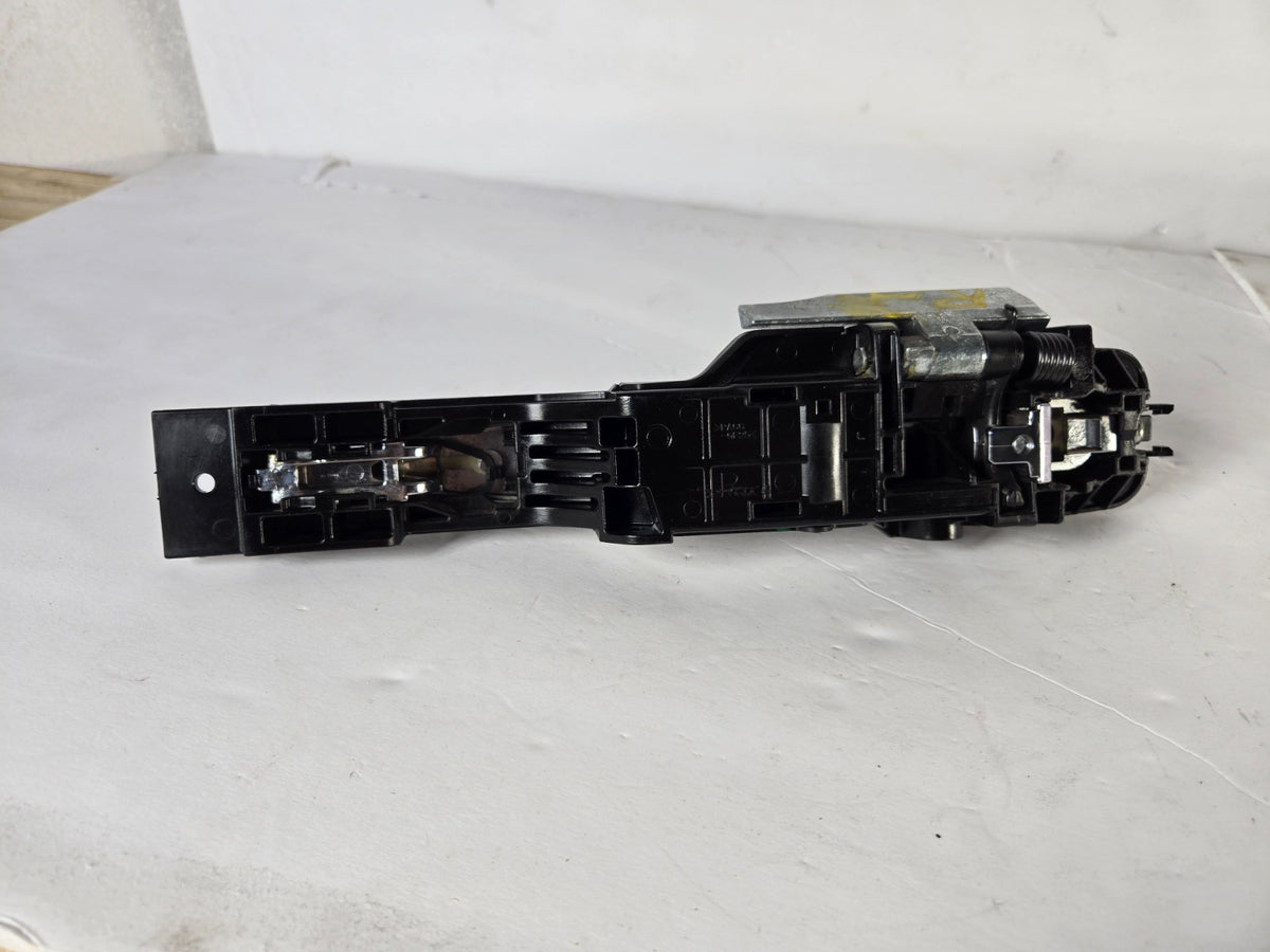 2013-2019 Nissan Sentra Rear Right Exterior Door Handle 82640-9N00A OEM 15258