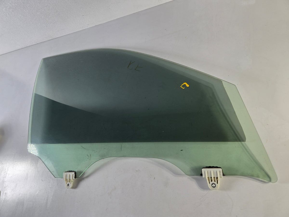 2014 2018 Infiniti Q Q50 Right Passenger Front Door Window Glass OEM 803004GA0A