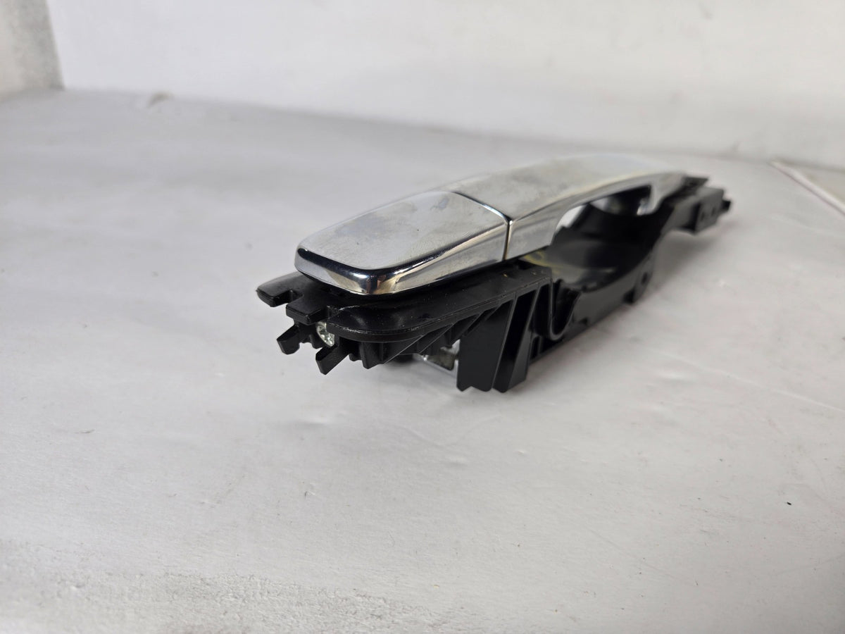 2013-2019 Nissan Sentra Rear Right Exterior Door Handle 82640-9N00A OEM 15258