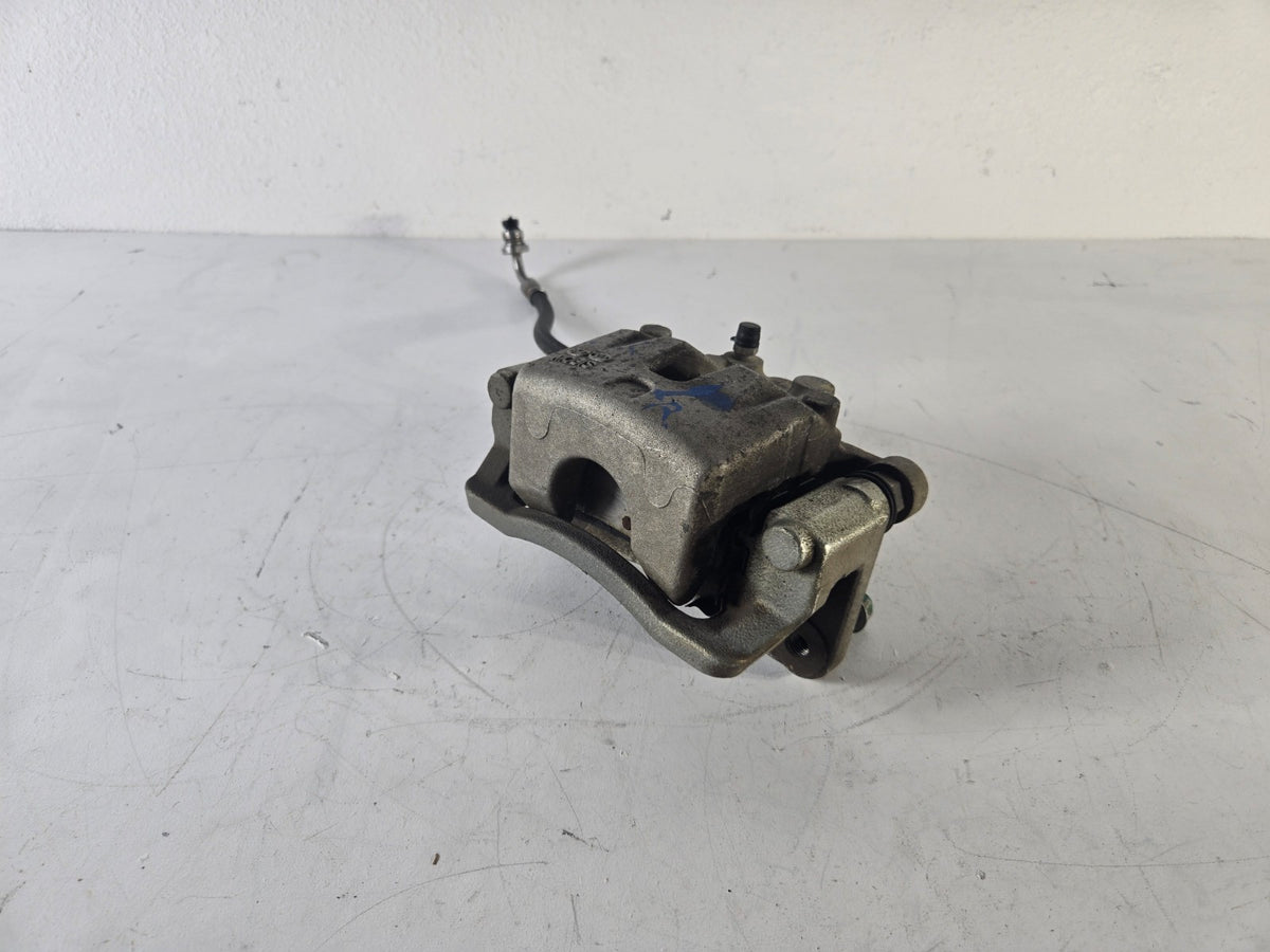 2015 2021 Kia Sedona Left Driver Side Rear Wheel Brake Caliper OEM 58210A9000