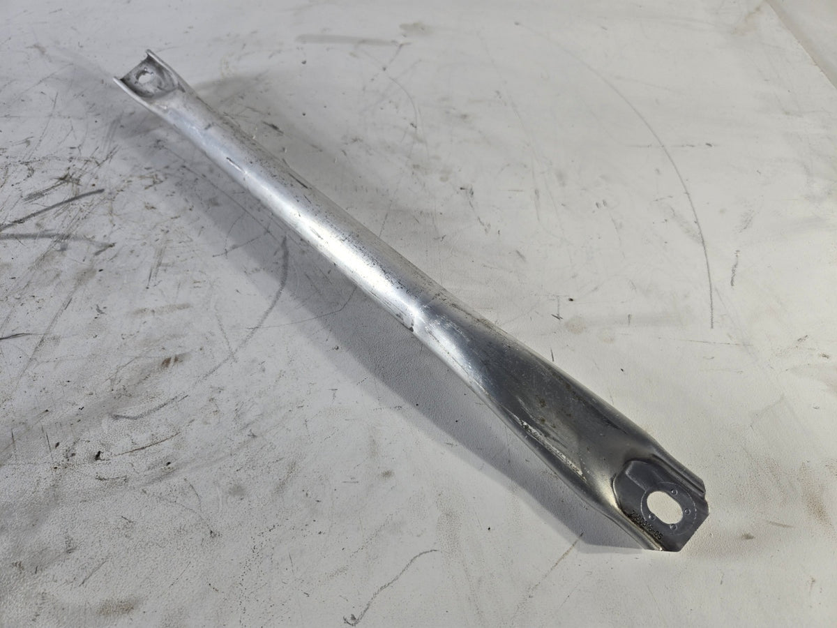 2010 2016 BMW 528i 535d 550i Right Side Front Rearward Support Bar Brace Bracket