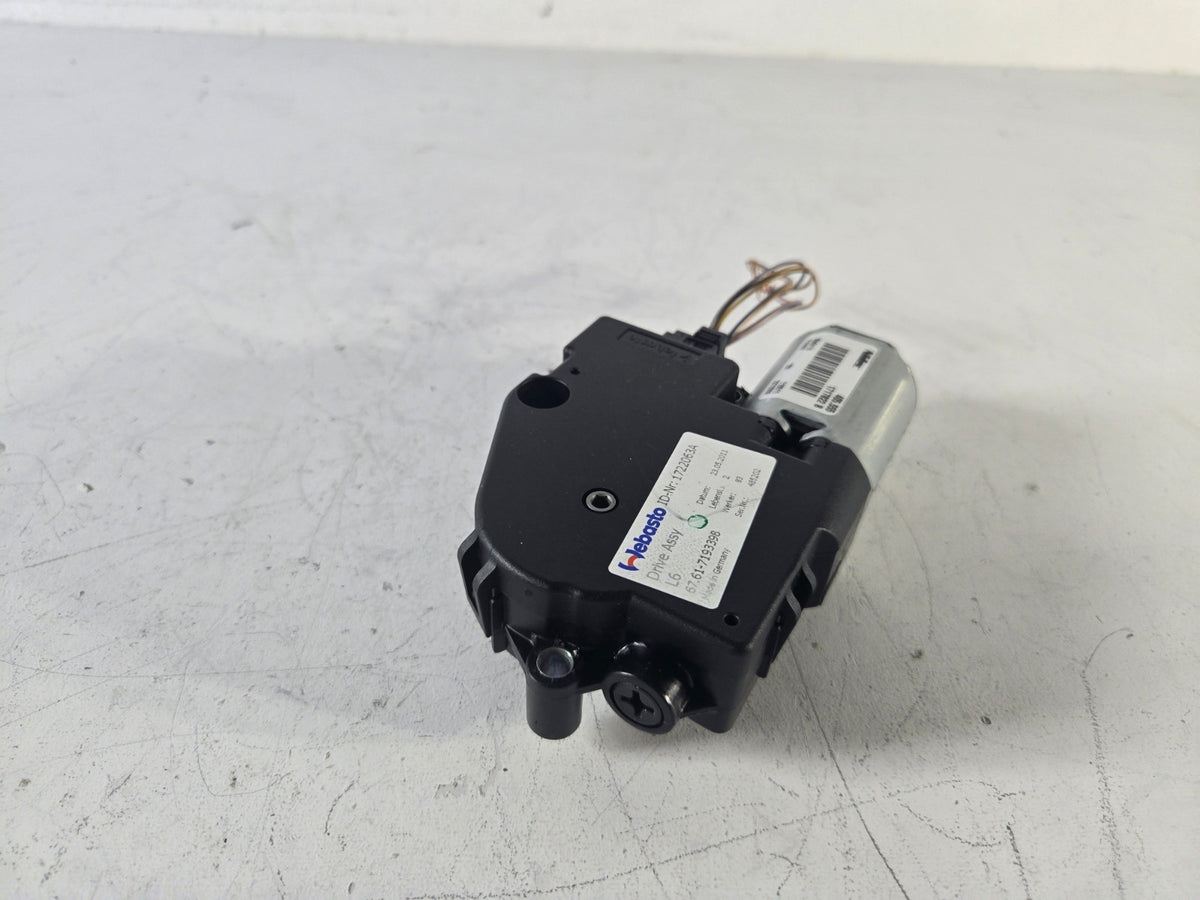 2010 2023 BMW 528i 540i 550i Sunroof Moonroof Sun Moon Roof Shade Motor Rear OEM
