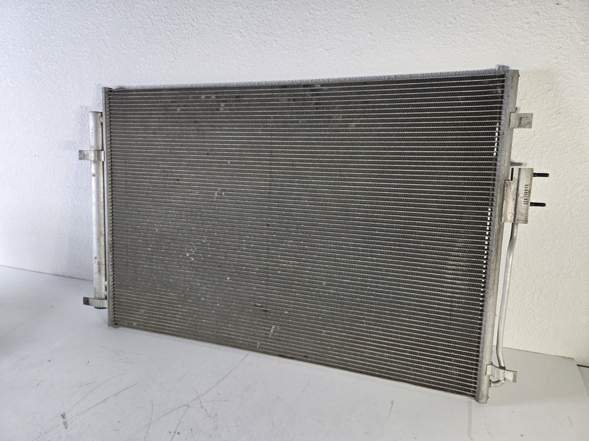 2015 2018 Kia Sedona AC Air Conditioner Condenser Assembly OEM 97606A9000