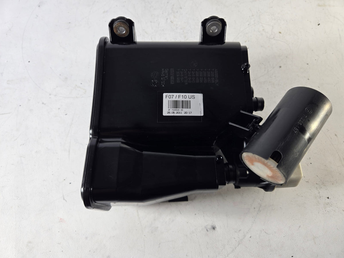 2010 2013 BMW 5 Series 550i Fuel Vapour Canister Charcoal Box OEM 16137245541