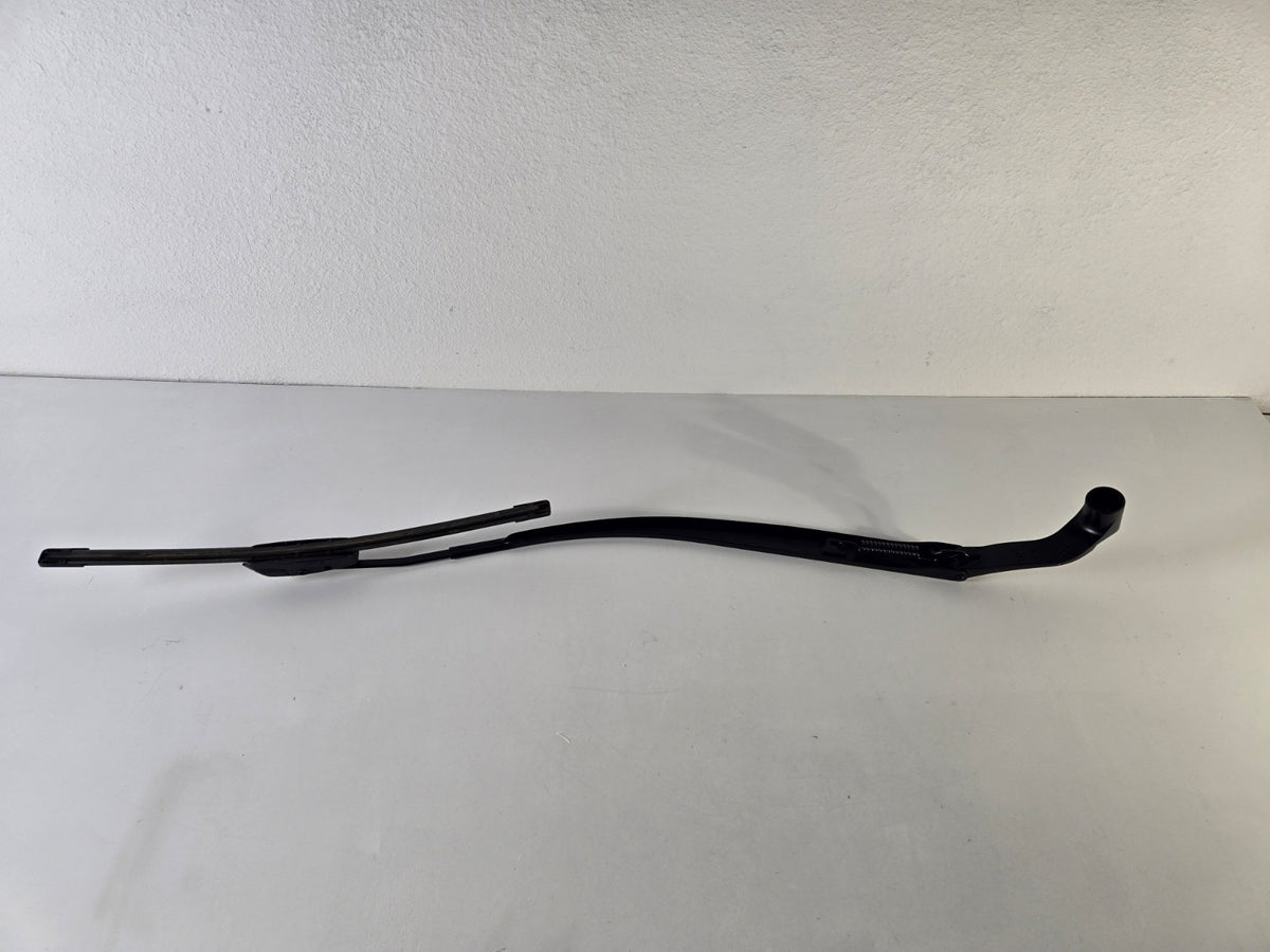 2014 2024 Infiniti Q50 Right Passenger Front Windshield Wiper Arm With Blade OEM