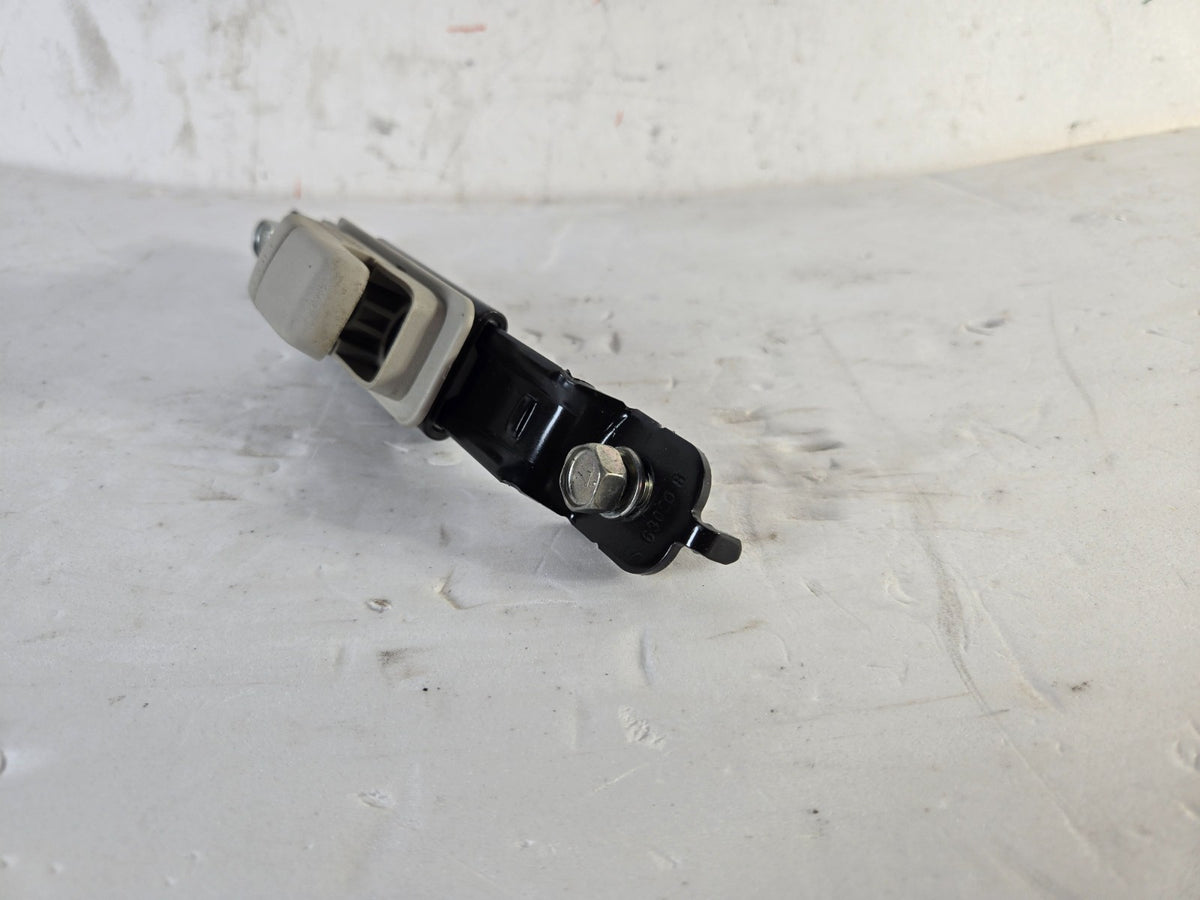 2013-2019 Nissan Sentra Left Right Front Seat Belt Adjuster 878243SH0A OEM 15267