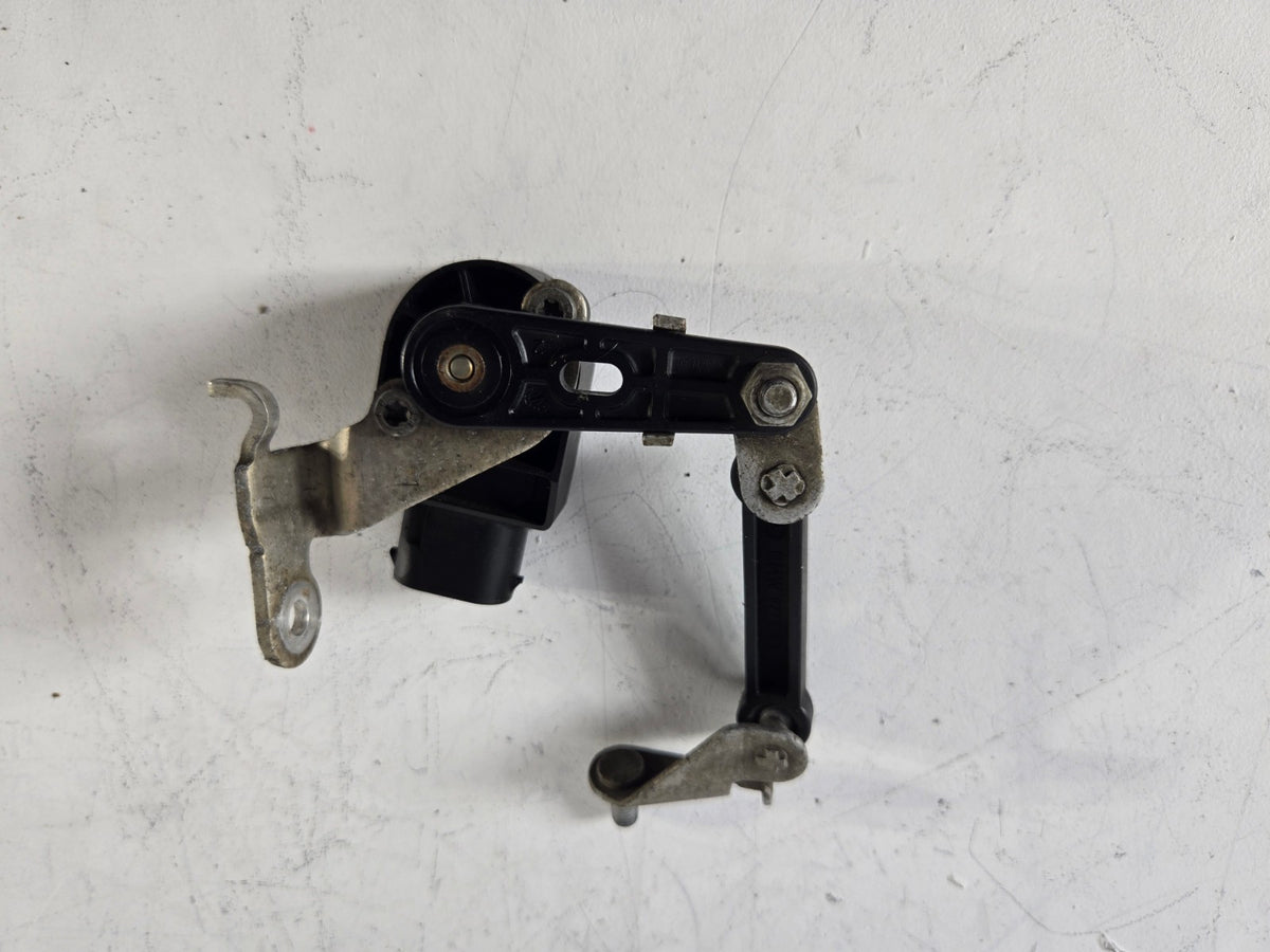 2010 2017 BMW 528i Right Front Headlight Height Level Sensor OEM 3714678407504