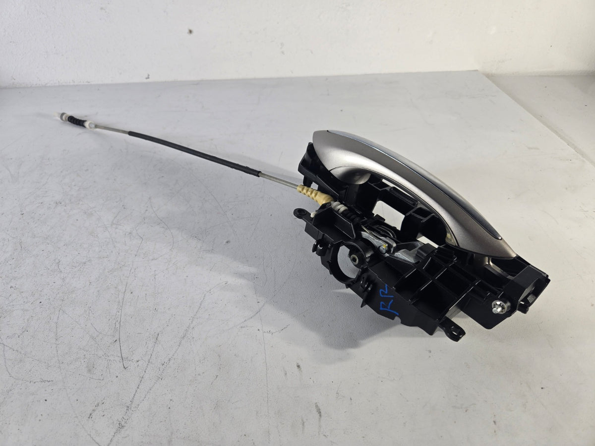 2010 2016 BMW 550i xDrive Right Passenger Side Rear Door Outer Handle Opener OE