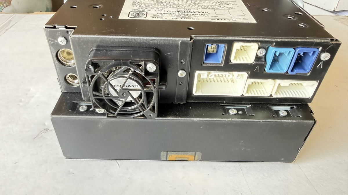 Lexus LS460 Radio Receiver Assy, AM/FM/6-Disc CD/DVD 86120-50F10 Genuine OEM