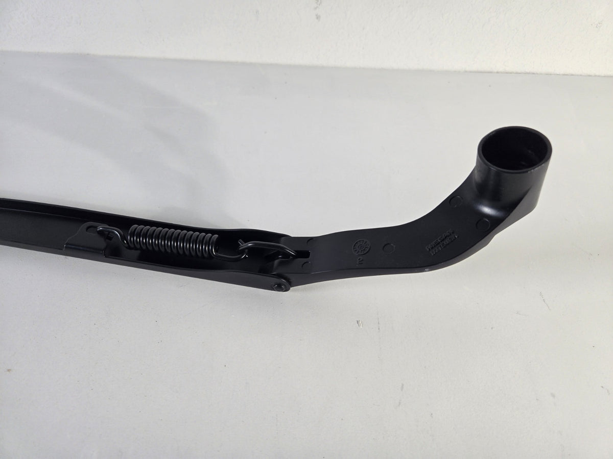 2014 2024 Infiniti Q50 Right Passenger Front Windshield Wiper Arm With Blade OEM