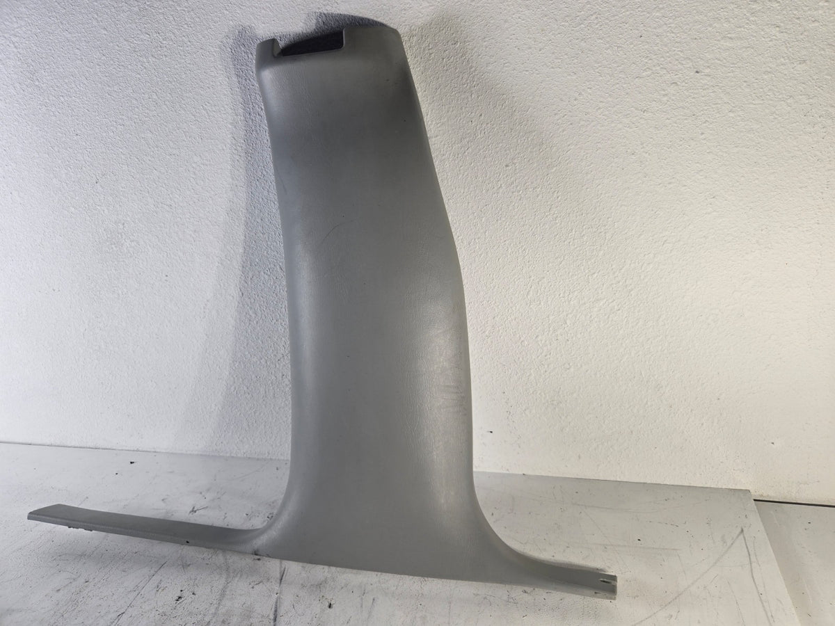 2003 2006 Lincoln Town Car Left Driver Side B Pillar Inner Trim Lower OEM