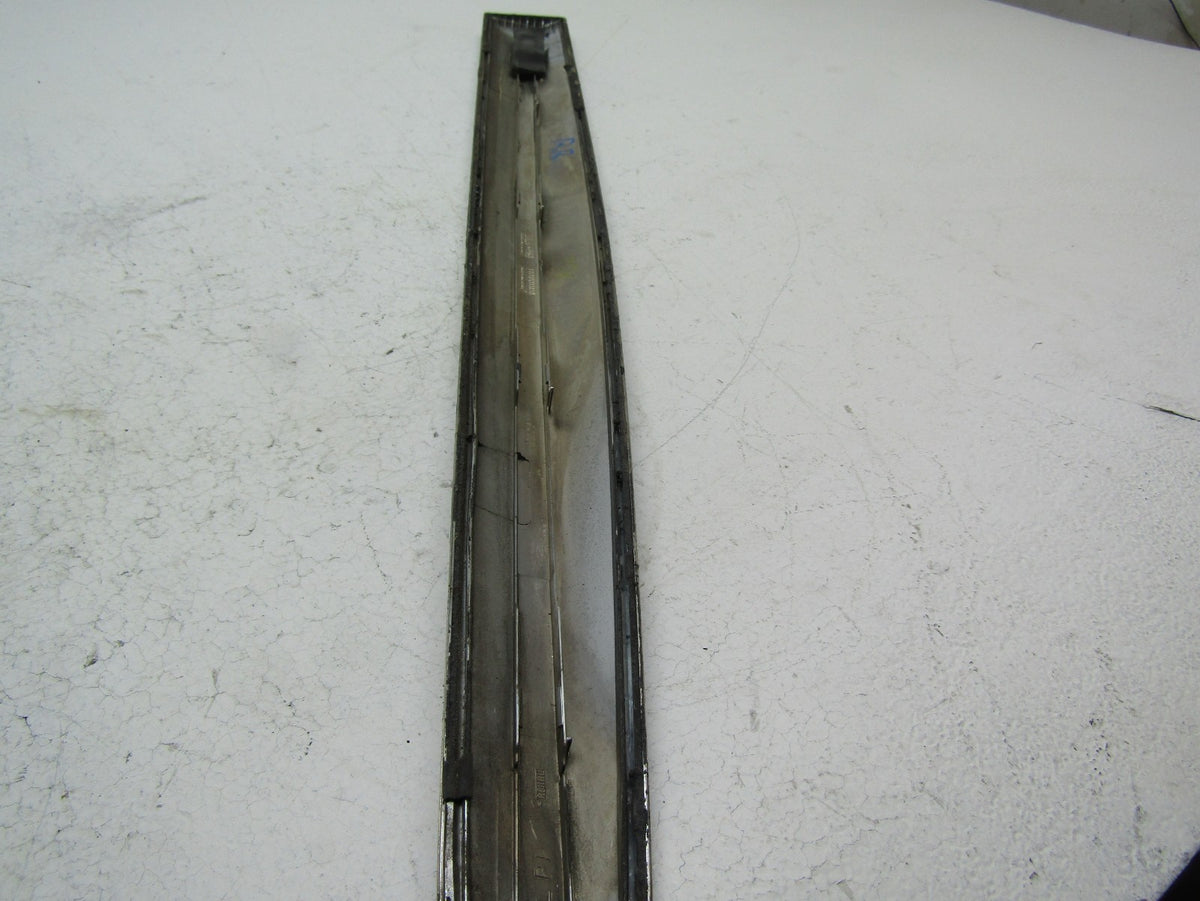 2020 Infiniti Qx60 Right passenger REAR BACK door chrome trim belt molding lower