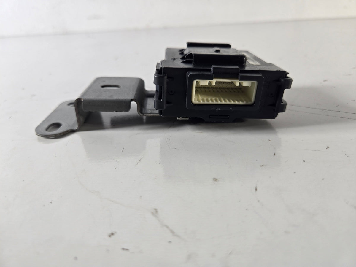 2014 2016 Infiniti Q50 Hybrid Integrated Dynamic Control Module Unit Relay