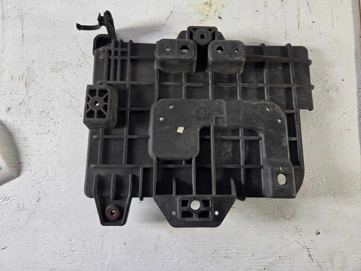 2011 2012 2013 2014 2015 Hyundai Elantra Sedan Battery Tray Cover OEM 371503X000