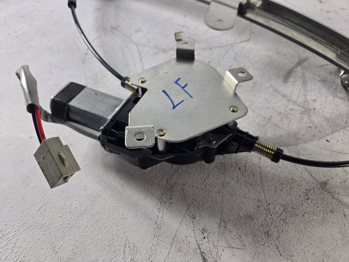2004 Lincoln Town Car Left Driver Side Front Door Window Regulator Motor OEM