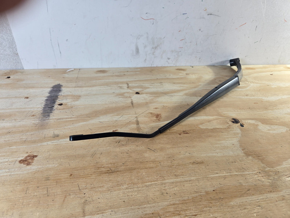 2013-2019 Nissan Sentra Right Front Windshield Wiper Arm Passenger Side OEM 5289