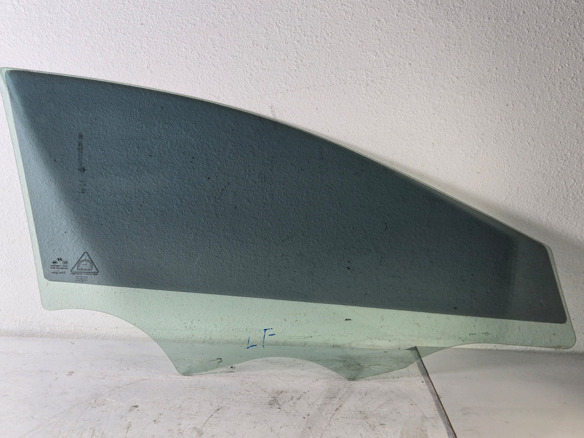 2011 2013 Hyundai Elantra Left Driver Side Front Door Window Solar Glass OEM