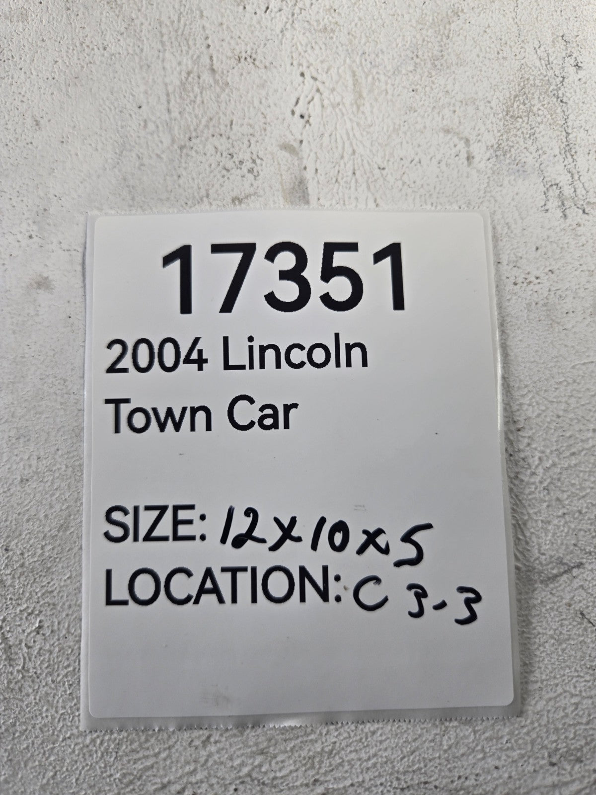 2004 2011 Lincoln Town Car 4.6L Fuel Gas Throttle Body Spacer OEM 3W7E9A589AA