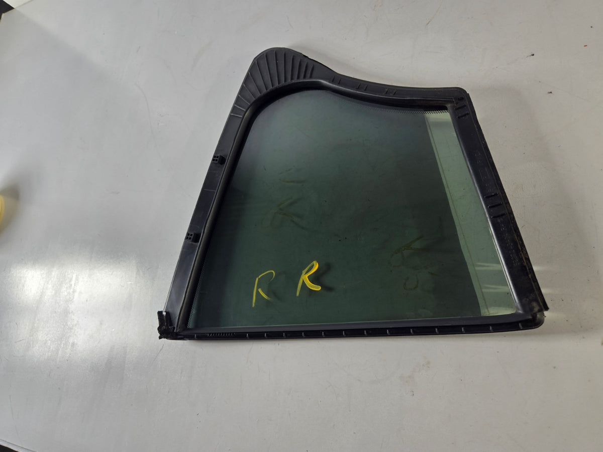 2014 2016 Infiniti Q Q50 Right Passenger Rear Door Quarter Glass OEM 822624GA0A