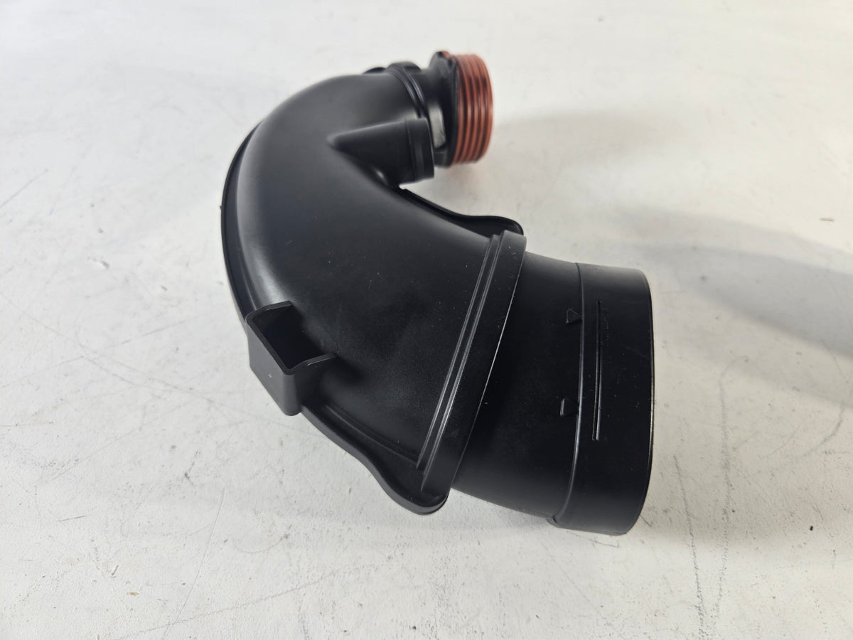 2010 2017 BMW 550i GT xDrive 4.4L Air Intake Duct Pipe Tube Left OEM 13717577452