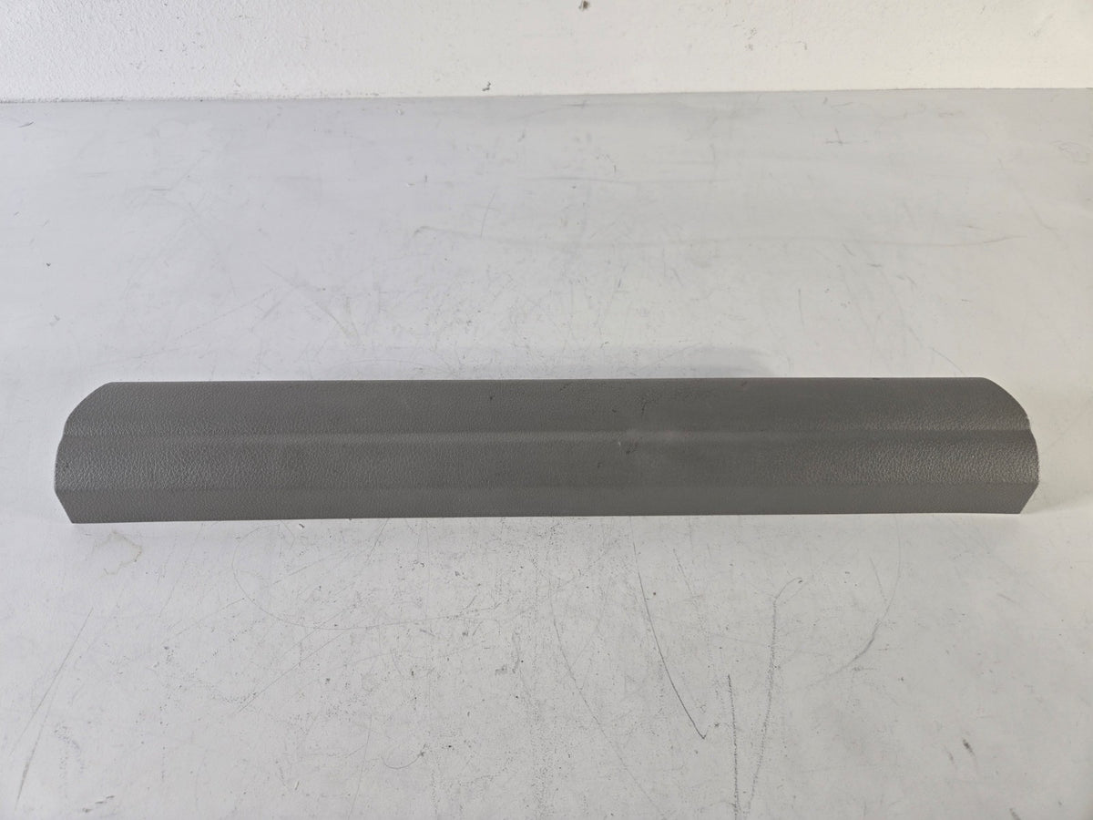 2010 2013 BMW 528i 550i Right Passenger Front Door Inner Sill Molding OEM Gray