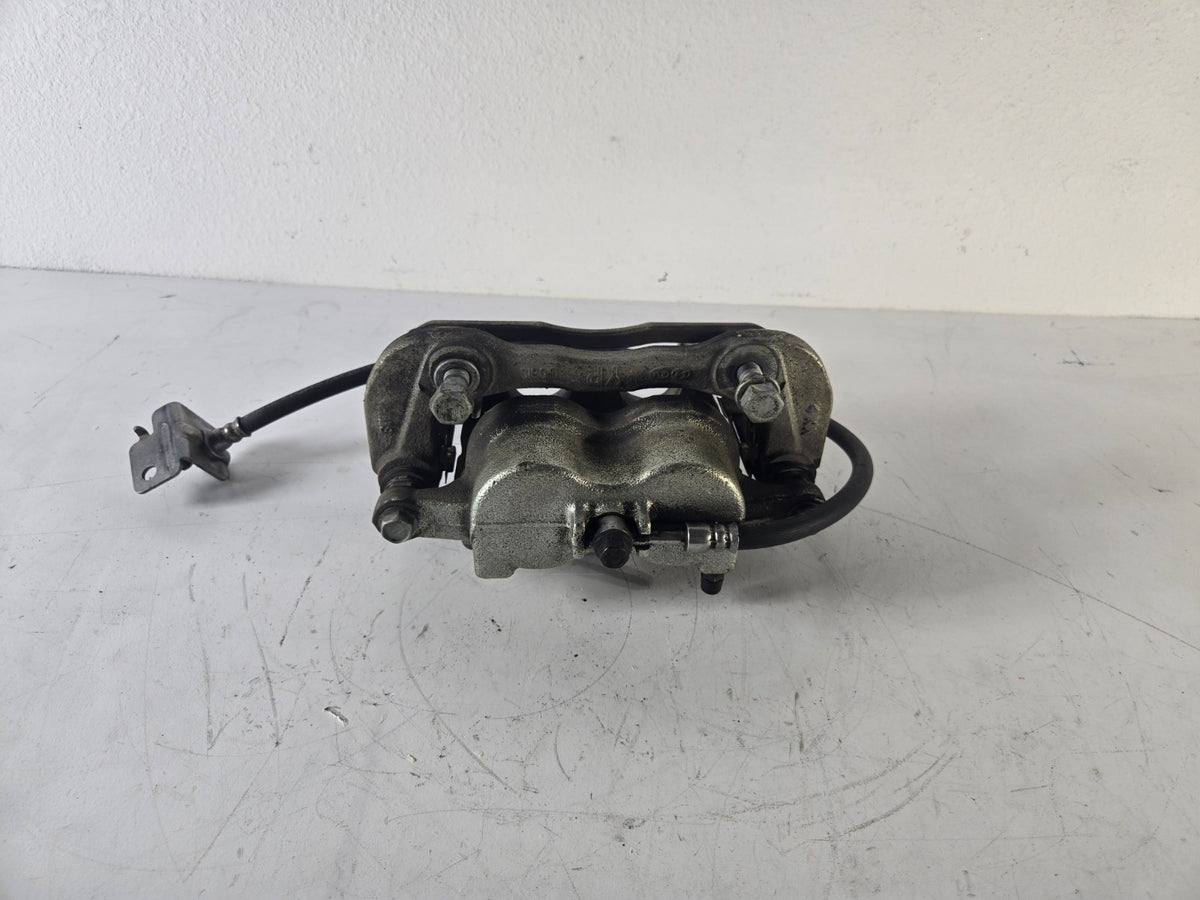 2015 2021 Kia Sedona Left Driver Side Front Wheel Brake Caliper OEM 58110A9000